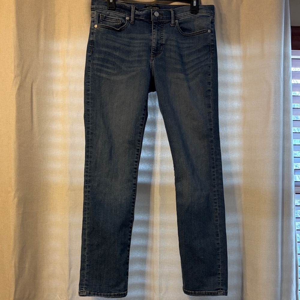 Banana Republic Slim Straight Jean size 29